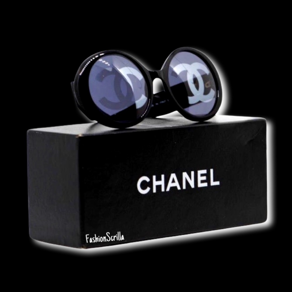 Vintage CHANEL 1993 Runway Black CC Logo Lens Editorial Oversized Sunglasses - Picture 5 of 17